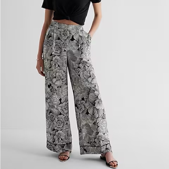 Express Black and White Floral Wide Leg Palazzo Pants - Picture 4 of 6